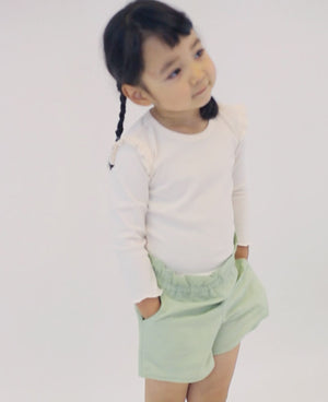 
            
                Load and play video in Gallery viewer, Tencel Linen Shirred Shorts - Moss
            
        